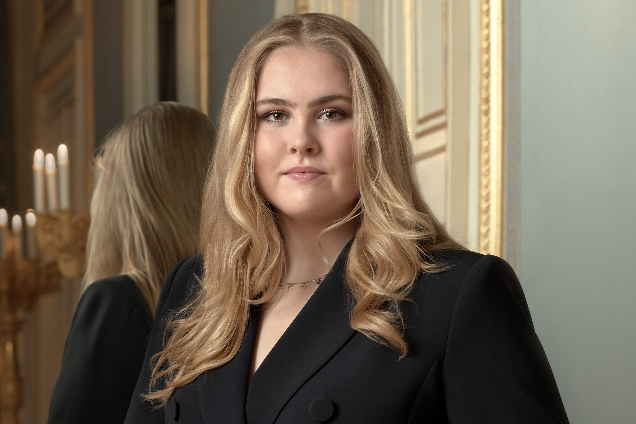 ‘Nieuw’ boek over prinses Amalia NL